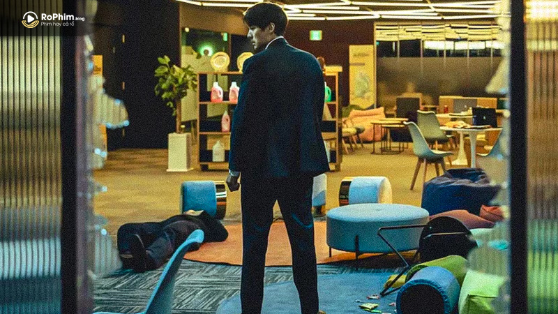 Cuộc hành trình căng thẳng của Nam Gi-jun (So Ji-sub) khi anh quay lại thế giới bạo lực để tìm kiếm công lý cho cái chết bí ẩn của em trai mình.