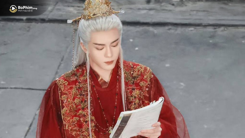 Tăng Thuấn Hy thể hiện Bạch Cửu Tư trầm lắng, đau thương với chiều sâu nội tâm trong Lâm Giang Tiên.