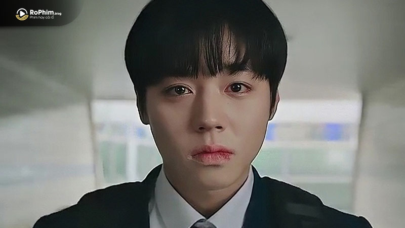 Diễn xuất của Park Ji Hoon trong vai Yeon Si Eun đầy cảm xúc và sâu sắc.